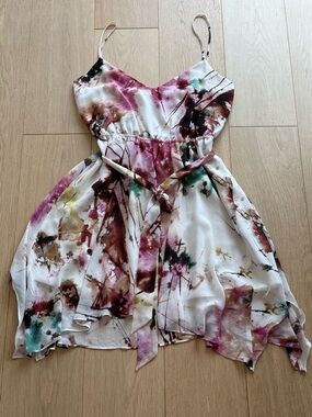 Guess Watercolor Print Dress Handkerchief Hem Tie Waist Size L